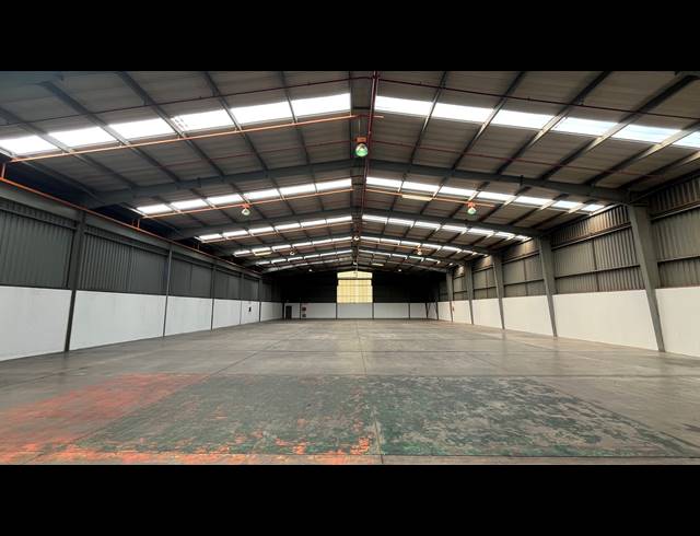 1,584M² WAREHOUSE TO LET IN ISANDO